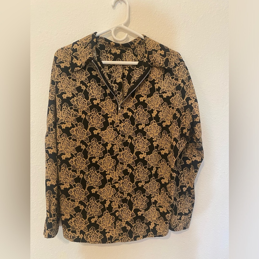 Chloe K Rose Pattern Blouse M